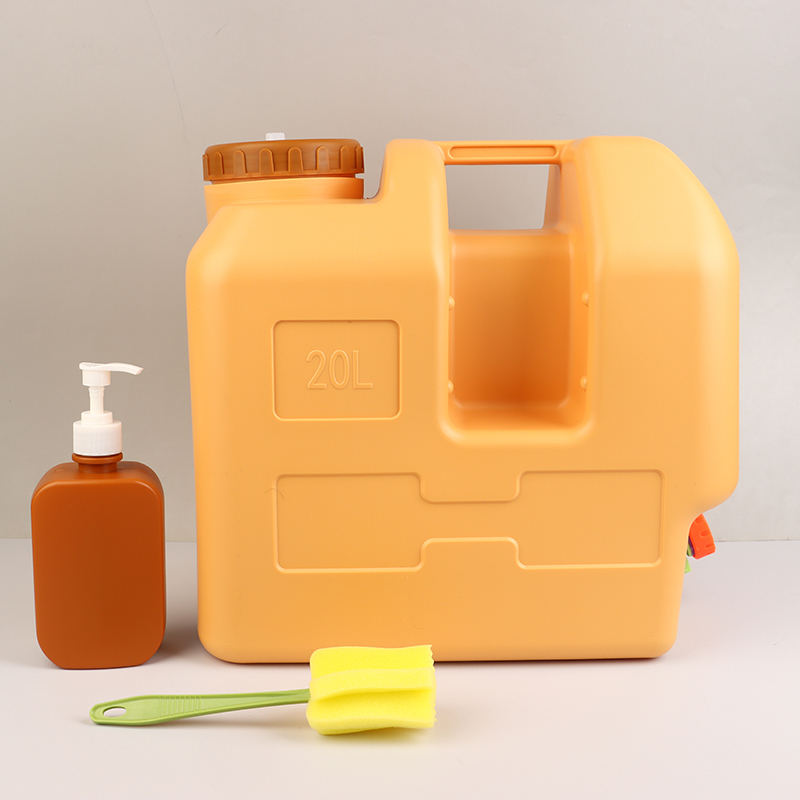Brocca d'acqua da campeggio po - Formula Dispenser Portable recensione e prezzo