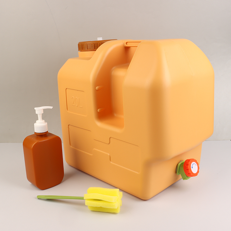 Brocca d'acqua da campeggio po - Formula Dispenser Portable recensione e prezzo